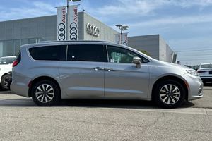 CHRYSLER PACIFICA HYBRID TOURING L FWD 2021 d'occasion - Product Image 5