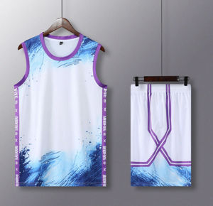 Gran oferta uniforme de baloncesto personalizable con su propio logotipo conjuntos transpirables en MOQ bajo Amano Sports - Product Image 1