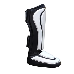 Espinilleras Deportivas para Niños, Jóvenes y Adultos, Transpirables, de Cuero, Ligeras, con Logotipo Personalizado, Protección para Fútbol - Product Image 4