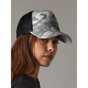 Casquette Trucker Snapback Camouflage Personnalisée pour le Camping et la Randonnée, Idéale pour le Merchandising - Product Image 1