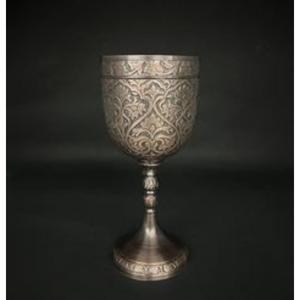Élégant verre à vin en cuivre antique de haute qualité fabriqué à la main avec un savoir-faire unique pour des célébrations parfaites - Product Image 3