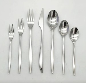 Nouvel arrivage de couverts de luxe en acier inoxydable de haute qualité et plaqués argent faits à la main pour les mariages et les restaurants/cafés - Product Image 4