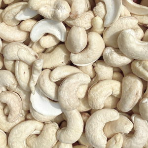 Offres Spéciales Noix de cajou crues de haute qualité WW180, WW240, WW320 Prix d'exportation SANTIGO Noix de cajou Noix de cajou OEM, ODM - Product Image 1