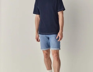 Short en jean déchiré pour homme Short en jean d'été 100% coton pour streetwear décontracté Short en jean respirant et élégant personnalisé OEM - Product Image 3