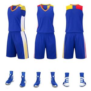 Vêtements de sport personnalisés avec logo, uniforme de basket-ball pour hommes, séchage rapide, service OEM, uniforme d'équipe de basket-ball le plus vendu - Product Image 4