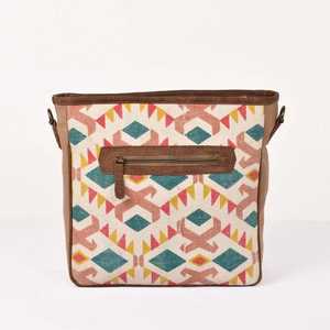 Vente chaude Vintage bohème en cuir véritable sac à main Unique nouveau Design avec fermeture éclair à la main usiné selle couverture sac à bandoulière - Product Image 2