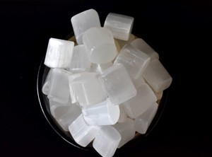 ขายร้อนสีขาวคริสตัลหินรักษาสีขาว Selenite หินร่วงลงในราคาที่ต่ำ - Product Image 5