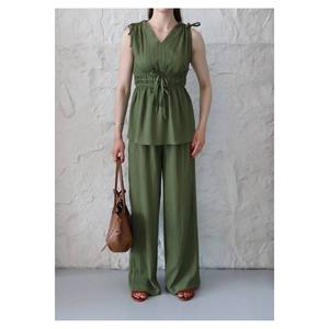 Blusa da donna in maglia elastica e Set di pantaloni con caratteristiche dettagliate - Product Image 6