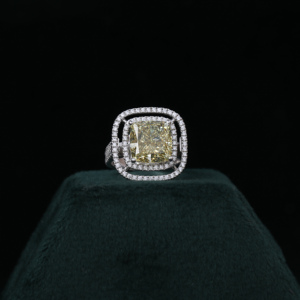 Dernière conception personnalisée jaune coussin coupe laboratoire diamant cultivé 18KT solide or blanc bijoux IGI certifié Bling bague de fiançailles pour - Product Image 2