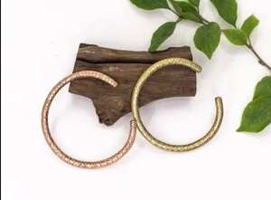 Bracelet en laiton fait main, bracelet magnétique en cuivre et laiton, bracelet à breloques, design moderne - Product Image 3