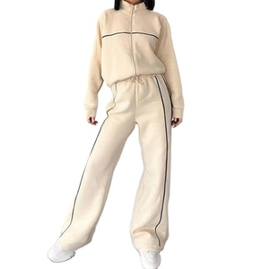 Survêtement personnalisé Jogging costumes femmes 100% Polyester sweat à capuche zippé et pantalon de survêtement évasé en détresse femmes sweats à capuche pour filles 2026 - Product Image 2