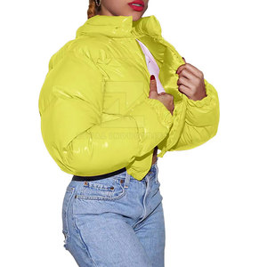 Blousons d'hiver pour femmes respirants et écologiques de haute qualité fabriqués au Pakistan, doublure en coton coupe-vent, personnalisables - Product Image 3
