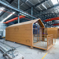 Conteneur en acier modulaire personnalisable à vente chaude, maison préfabriquée en bois triangulaire imperméable pour villa familiale, utilisation hôtelière
