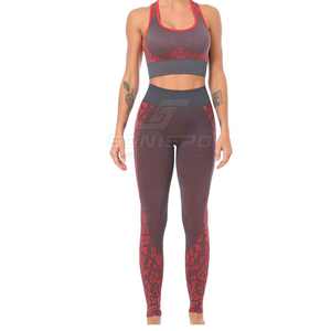 Vêtements de fitness pour femmes à motif solide à la mode les plus vendus ensemble d'entraînement de yoga à prix raisonnable disponible en ligne - Product Image 1