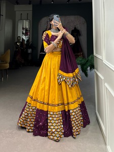 Dernier concepteur beau pur coton Lehenga Choli & Dupatta avec la main de miroir de plaine et de papier avec Gamthi travail femme mode - Product Image 4