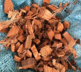 ชิปเปลือกมะพร้าวที่เชื่อถือได้สำหรับการกักเก็บน้ำในดินและสุขภาพของพืช - Product Image 6