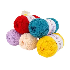 Hot Selling Garn Croch etWool Roll Gute Qualität Hot Selling Soft Yarn für hand gestrickte Verpackung in Karton Box Vietnam Hersteller