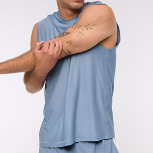 เสื้อกล้ามออกกำลังกายยกกระชับแขนกุด4ทางคอกลมชายเสื้อท่อนบนกล้ามเนื้อว่างเปล่าสำหรับวิ่งออกกำลังกายในยิม - Product Image 4