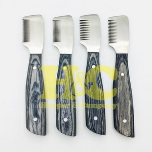 Cuchillo para Pelar Mascotas, Tijeras de Acero Inoxidable para el Cuidado de Mascotas y Juego de Cepillos para Pelar con Diseño Sostenible y Logotipo - Product Image 1