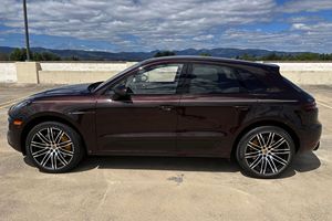 Excellent état, Porsche Macan Turbo d'occasion 2018, pack Performance Rare, V6 biturbo - Product Image 6