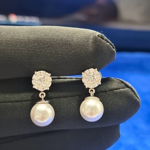 Boucles d'oreilles de mariée 2 en 1 en perles, bijoux de mariage multiformes, or blanc, perle de moissanite, diamant plaqué or, certifié IGI, fête - Product Image 1