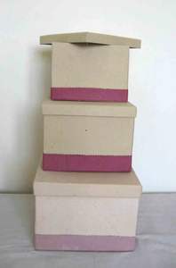 Caja sólida con logotipo personalizable hecha de cartón y papel reciclado en forma de rectángulo para regalos y caja de embalaje de Navidad - Product Image 2