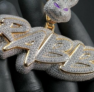 Collar con colgante de diamante Moissanite de corte elegante para amantes de la joyería de moda disponible a precios asequibles - Product Image 6