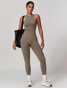 Vente en gros d'ensembles de yoga avec logo personnalisé ensembles d'entraînement pour femmes vêtements de yoga ensembles de gymnastique respirants fabriqués au Pakistan - Product Image 3