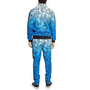 Venta al por mayor de color sólido de manga larga sudadera Joggers diseño personalizado chándal con logotipo de tela polar para el invierno - Product Image 2