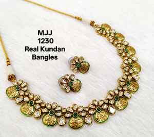 Conjunto de collar nupcial Kundan tradicional para fiestas de bodas étnicas Proveedor indio que ofrece cantidades a granel Boda elegante - Product Image 1