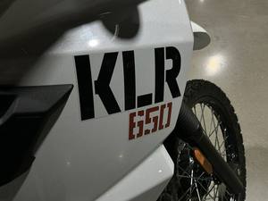 Super soldes Kawasaki KLR 650 652cc monocylindre, boîte de vitesses 6 vitesses, parfaites pour la route et le tout-terrain, motos prêtes à l'exportation dans le monde entier - Product Image 6