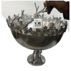 Nouvelle arrivée fantastique forme ronde argent papillon luxe bols décoratifs à la main papillon chocolat bols à bon prix - Product Image 1