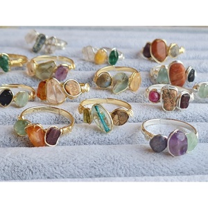 Anillos de Moda con Piedras de Colores, Chapados en Oro y Plata para Reventa en Boutiques - Product Image 2