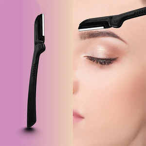 Depilador Facial y Recortador de Cejas 5 en 1 Portátil con Bolsa de PU y Pinzas para Cejas - Product Image 3