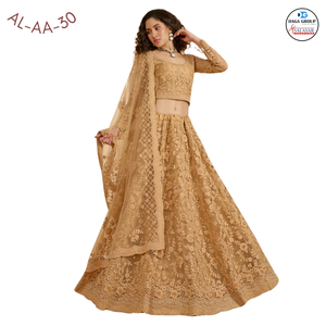 Impresionante y Hermosa Blusa Bordada con Cordones, Dupatta con Trabajo Calado, Pedrería Abundante, Lehenga Choli para Bodas Indias y Pakistaníes - Product Image 3