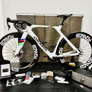 2026 Colnago Y1Rs Carbon Disc SMALL Blanc ENVE 6.7 Couleur des Champions du Monde Colnago - Product Image 1