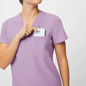 Combinaison de travail unisexe extensible et douce, offrant une circulation d'air respirante, un confort flexible, une qualité durable, une sensation agréable pour une utilisation en milieu hospitalier - Product Image 3
