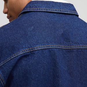 ¡Novedad de 2025! Chaqueta vaquera lavada con piedra azul oscuro para hombre, chaqueta vaquera pesada transpirable hecha a medida de alta calidad - Product Image 2