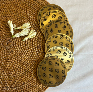 Sous-verres en laiton de qualité supérieure, finition or brossé, écologiques, faits à la main, réutilisables, pour tapis, coussinets, bureau, maison, mariage, fête - Product Image 1