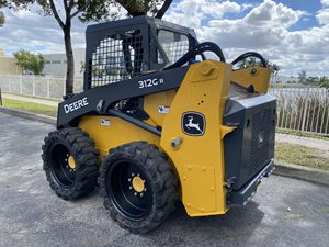 Cargador de Dirección Deslizante John Deere 320G Usado en BUEN Estado, Cargador de Tractor con Motor de 60KW de Potencia, Garantía de 5+ Años, en Venta - Product Image 6