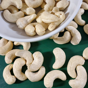 เมล็ดเม็ดมะม่วงหิมพานต์ WW240 Kaju badam บรรจุภัณฑ์ฉลากส่วนตัว - Product Image 1