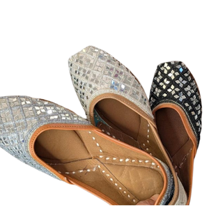 Factory Direct Supplier OEM Services Custom Embroidered Design Ladies Khusa / 2025 Summer <b>Women</b> Khusa <b>Shoes</b> - Product Image 1