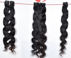 Cheveux bruts indiens 100% machine double trame traitement des vagues profondes aucun paquet naturel en gros tissage pas cher extensions de cheveux humains - Product Image 2