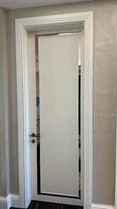 Design personnalisé Laqué à haute brillance Chambre intérieure Acier inoxydable Sécurité antivol Maisons modernes Appartements de luxe Bureau - Product Image 4