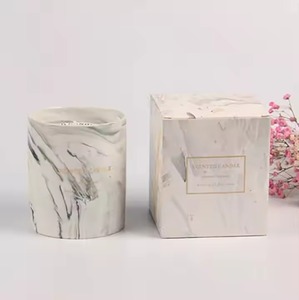 Hermoso tarro de velas de mármol de H.M.A Artesanías con cera de soja perfecto para una iluminación tranquila y una decoración elegante para el hogar - Product Image 3