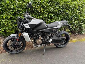 Motocyclettes Svartpilen 801 Xring 799cc neuves en vente et prêtes à l'exportation |   Ventes automobiles - Product Image 2