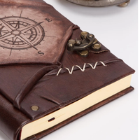 Carnet de notes en cuir gaufré boussole fait à la main brun couverture rigide carnet de croquis avec design cousu pour l'écriture et le dessin
