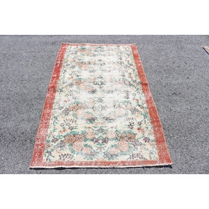 Tapis turc vintage 3,8x6,5 pi (115x198 cm), tapis en laine rouge patchwork - Product Image 1