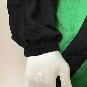 Chaqueta cortavientos de invierno con logotipo personalizado estilo callejero impermeable a prueba de viento para hombres y mujeres colocación de logotipo frontal para uso al aire libre - Product Image 3