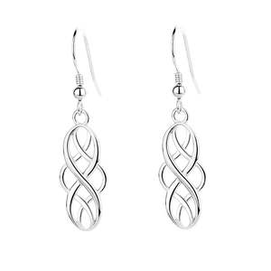 Orecchini Pendenti in Oro Bianco 14K con Design Celtico, Accessorio di Moda - Product Image 1